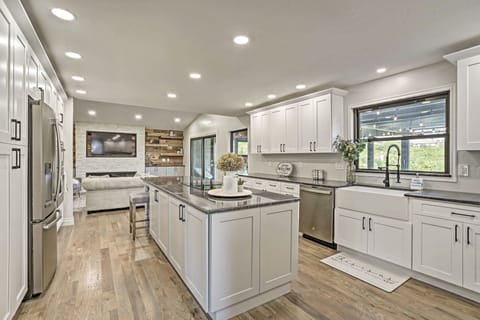 Fully equipped kitchen with everything you ever need