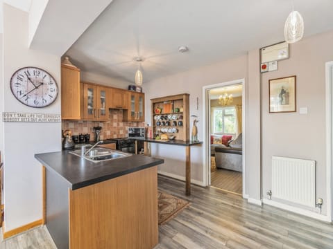 Kitchen area | Flyby Cottage, English Bicknor
