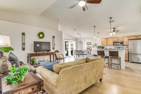 Gather with loved ones in the cozy and inviting living room, perfect for enjoying quality time together.