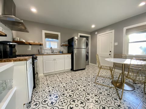 Eat in kitchen for 4