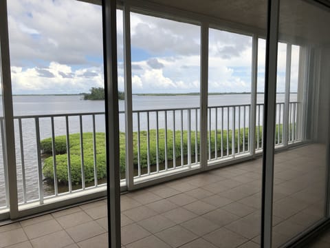 Amazing view of the Indian River Intracoastal waterway. 