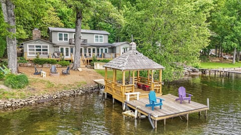 Wonderful lakefront home!