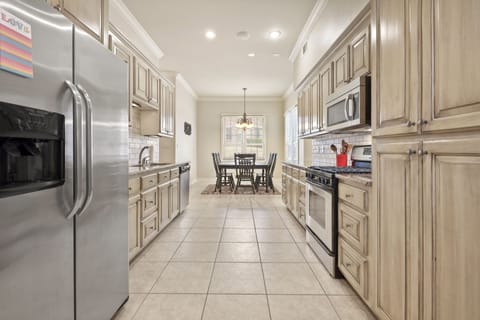 Reverse view of Kitchen