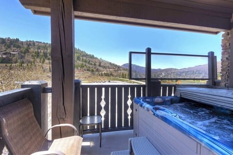 Private Hot tub bliss