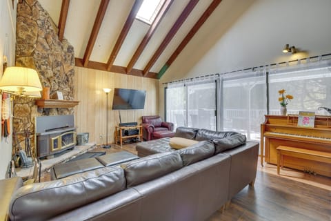 Big Bear Lake Vacation Rental | 4BR | 2BA | 1,350 Sq Ft | Stairs Required