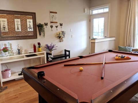 Our beautiful Rec room with Pool Table