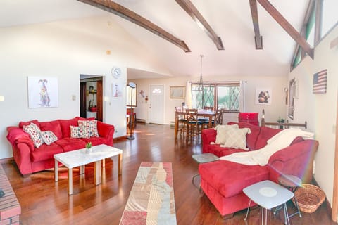 Vaulted ceiling living room