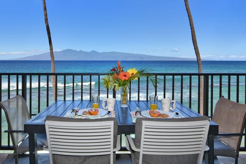 Enjoy a beautiful ocean view and Molokai.