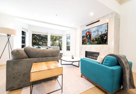 Welcome to 322 Greyhawk! An inviting condo nestled against the Whistler Golf Club.