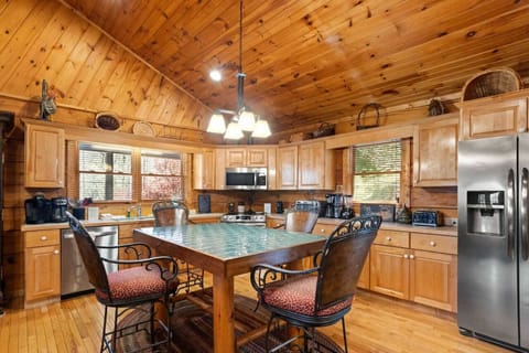 Kitchen Island Seats Four