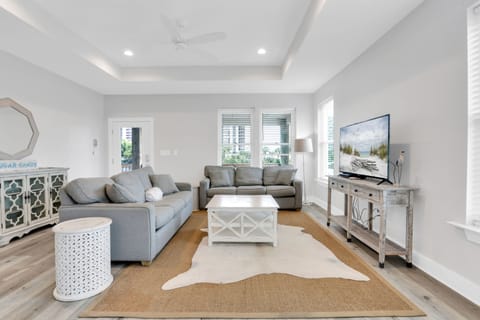 Sofa sleeper with smart TV.
* Both units are identical