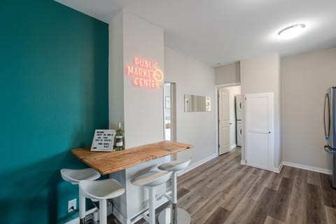 Breakfast Nook | Enjoy your complimentary wine!