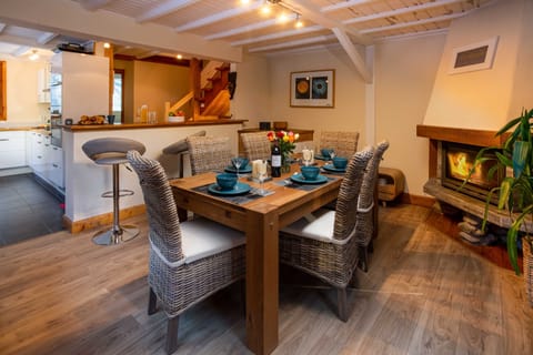 Open plan dining kitchen
