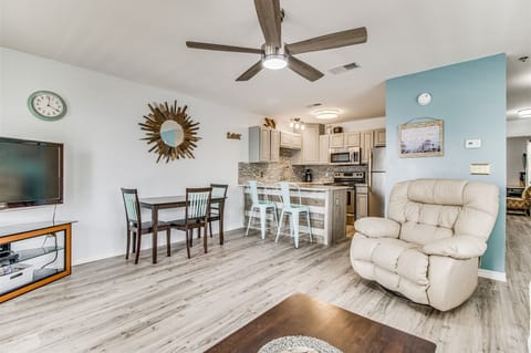 Grand Caribbean West 201 Dining Room and Kitchen