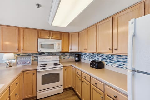 Ocean Breeze West 406 Kitchen