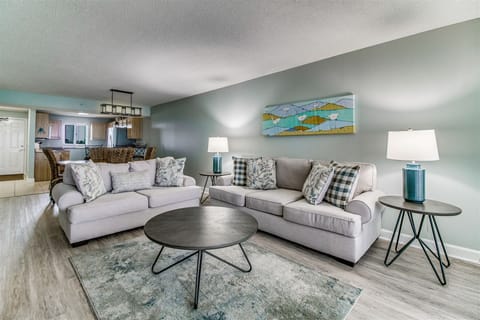 Sandy Key 326 Living Room