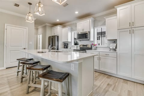 Lost Key The Happy Place Kitchen Bar Seating for Four