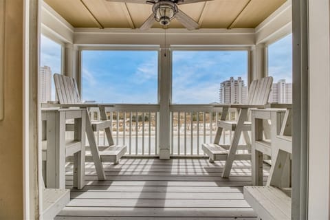 Lost Key The Happy Place Balcony