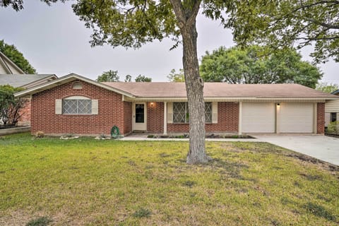 San Antonio Vacation Rental | 3BR | 2BA | 1,535 Sq Ft | Step-Free Access