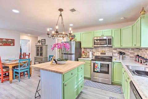 Kitchen | Crockpot | Coffee Maker | Cooking Basics Provided