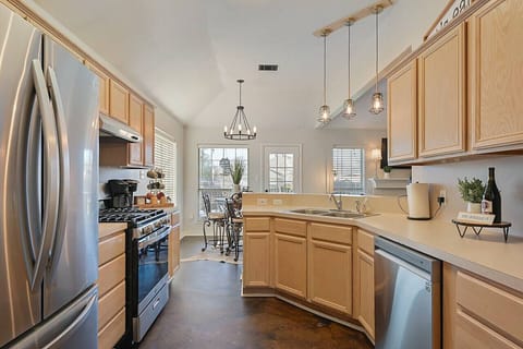 A spacious kitchen with space for entertainment