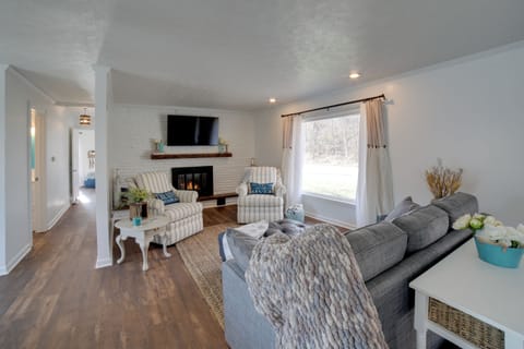 Monticello Vacation Rental | 3BR | 1.5BA | 1,368 Sq Ft | Stairs to Access