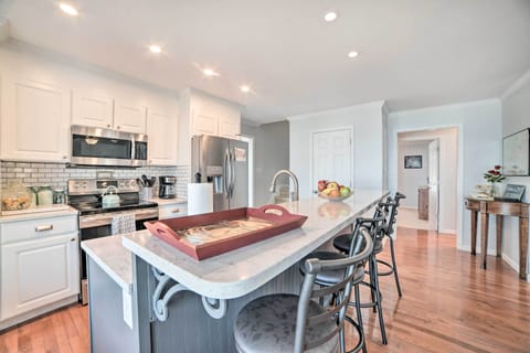 Kitchen | 1st Floor | Coffee Maker | Blender | Toaster | Crockpot