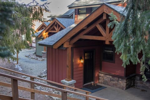 Check out our 360 tour - https://my.matterport.com/show/?m=wqhvTtjAU2h (11)