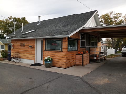 Front office check-in