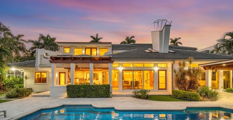 Nurmi Key is a waterfront architectural masterpiece neslted in the Nurmi Iles of Fort Lauderdale.