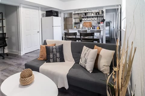 3545 SW #2 · Modern Apartment near Brickell & Coral Gables 2 (150)