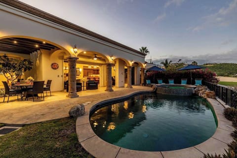 Private pool, endless memories.