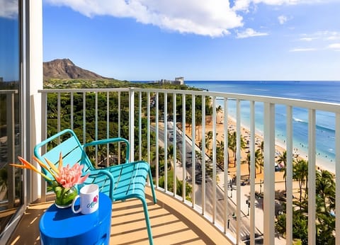 Sip morning coffee while Diamond Head and shoreline sparkle.