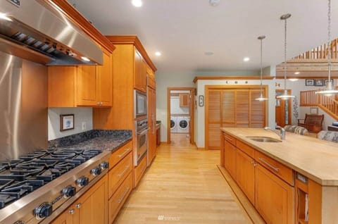 You'll find labeled drawers and cupboards full of everything you need to cook for large groups