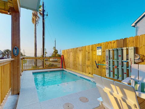 Golf Cart + Beach Gear Credit Included With Your Stay!