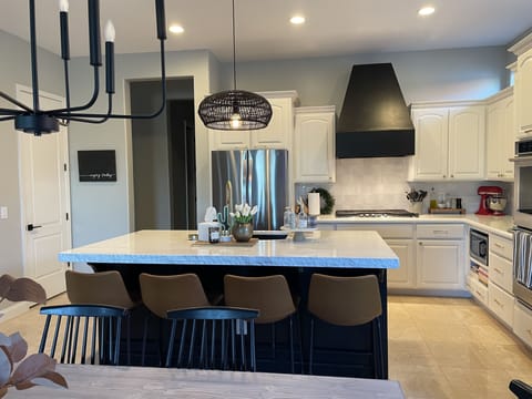 Kitchen and large island.