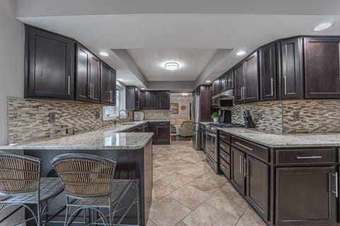 Fully equipped kitchen