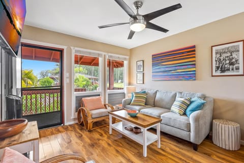 Relax indoors with distant ocean views, Smart TV and Cable TV