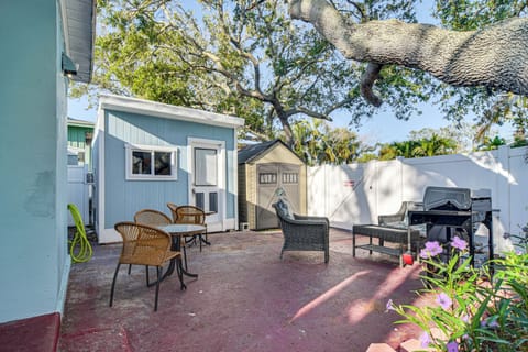 Shared Patio | Gas Grill | Outdoor Seating | Outdoor Shower