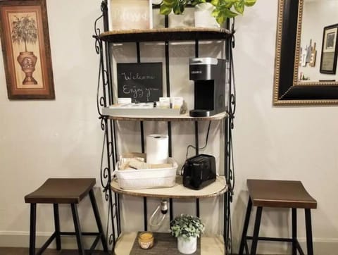 COFFEE/TEA BAR