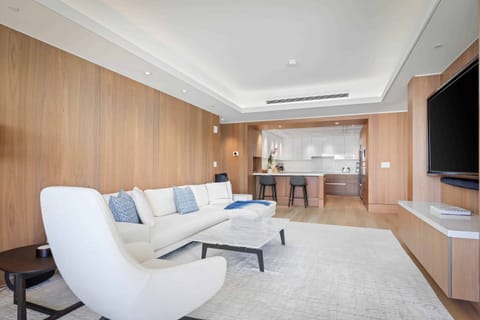 1670012327818-1646-4