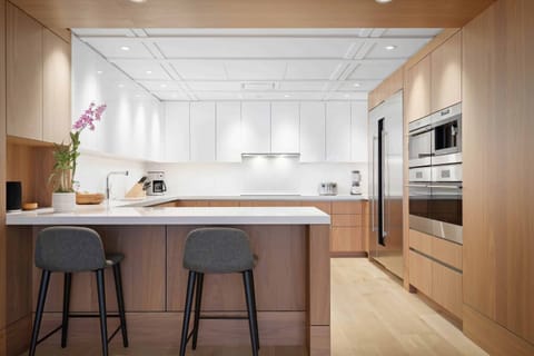 1670012327516-1646-19