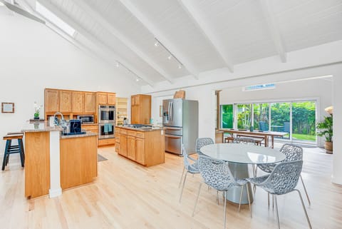 Spacious living area with fully stocked kitchen