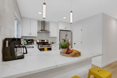 Gourmet fully stocked kitchen