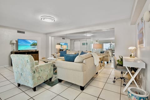 Jamaica Royale 306 by Tropical Sands Accommodations