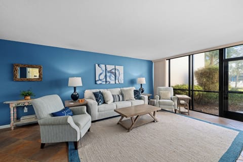 Midnight Cove II 611F