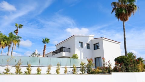 The villa is surrounded by mature grounds and is perfect for groups of up to 8 guests.