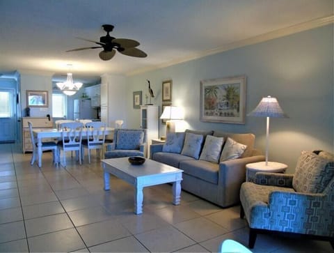 Sunset Royale - 212, Tropical Sands Accommodations