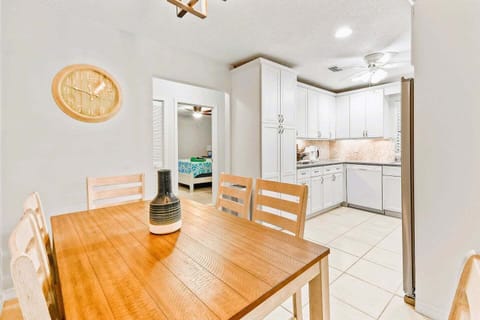 Dining Room & Kitchen