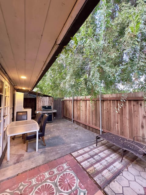 Fully enclosed private patio great for dogs